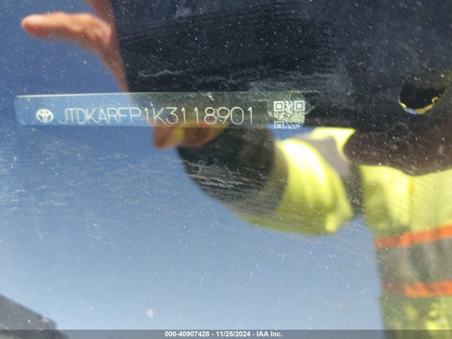 Toyota Prius Prime Plus 2019 JTDKARFP1K3118901 Image 17