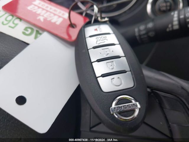 KNMAT2MT1HP599795 Nissan ROGUE SV