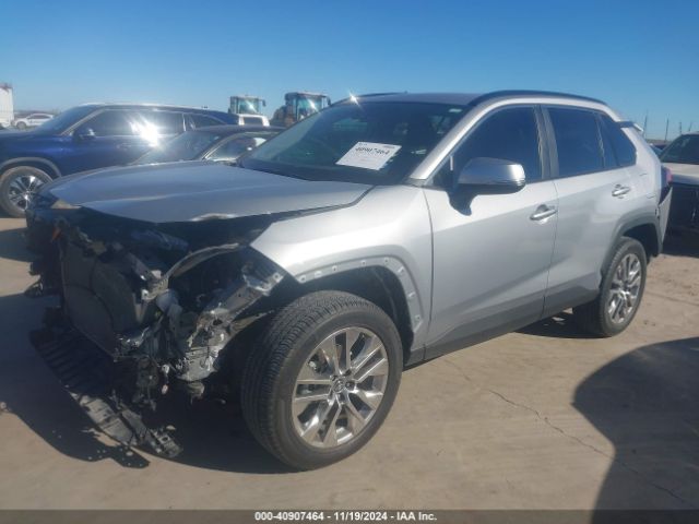 2T3C1RFV5KW031180 Toyota Rav4 Xle Premium