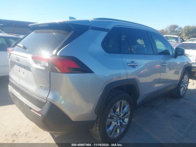 2T3C1RFV5KW031180 Toyota Rav4 Xle Premium