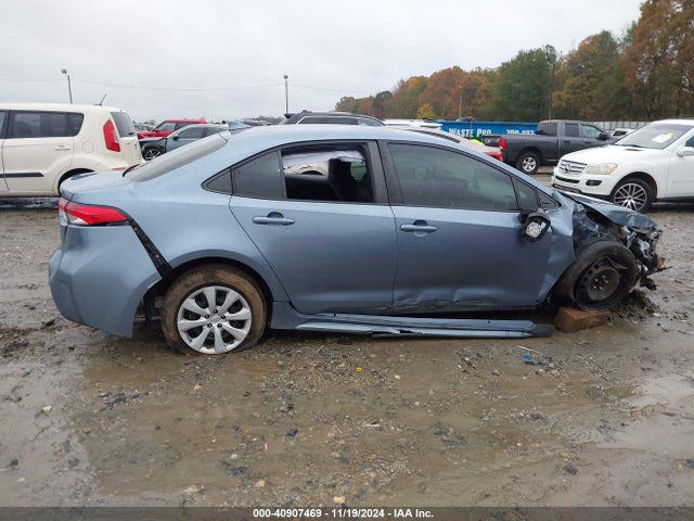 Toyota COROLLA LE 2022 JTDEPMAE6NJ204709 Image 13