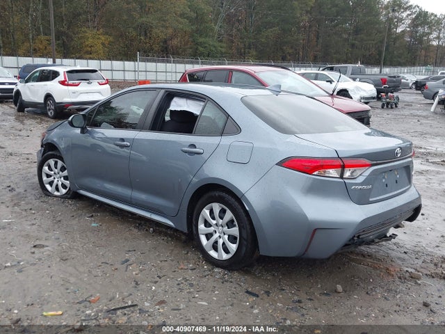 Toyota COROLLA LE 2022 JTDEPMAE6NJ204709 Image 3