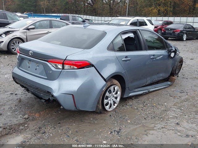 Toyota COROLLA LE 2022 JTDEPMAE6NJ204709 Image 4
