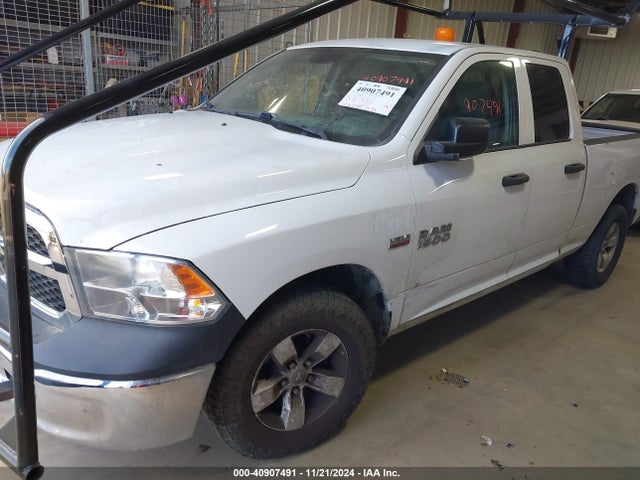 RAM 1500 Tradesman  4x4 6'4 Box 2018 1C6RR7FT2JS208966 Image 2