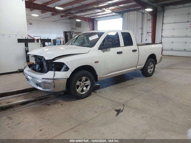1C6RR7FT2KS682272 RAM 1500 Classic Tradesman  4x4 6'4 Box