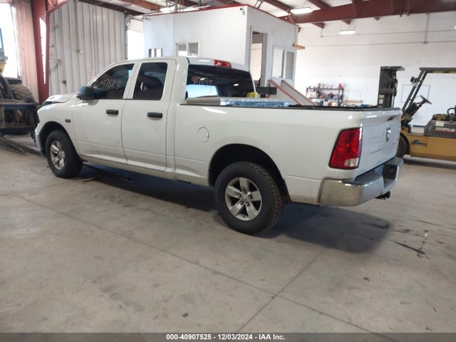 1C6RR7FT2KS682272 RAM 1500 Classic Tradesman  4x4 6'4 Box