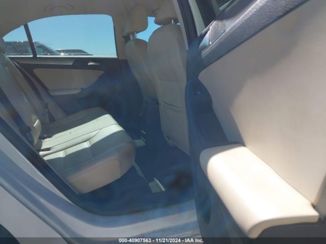 3VWDB7AJ9HM274010 Volkswagen Jetta 1.4t Se