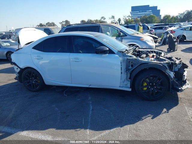 Lexus IS 200T 2016 JTHBA1D28G5022590 Image 14