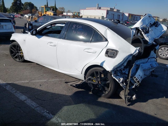 Lexus IS 200T 2016 JTHBA1D28G5022590 Image 15