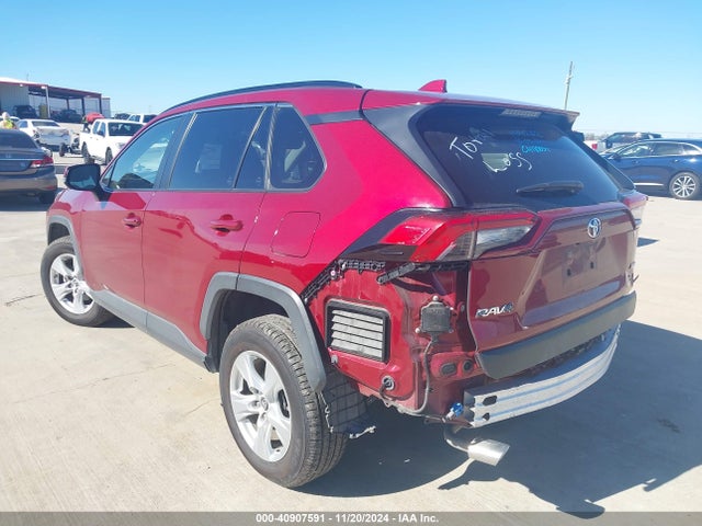 Toyota Rav4 Xle 2019 JTMW1RFV1KD008036 Image 3