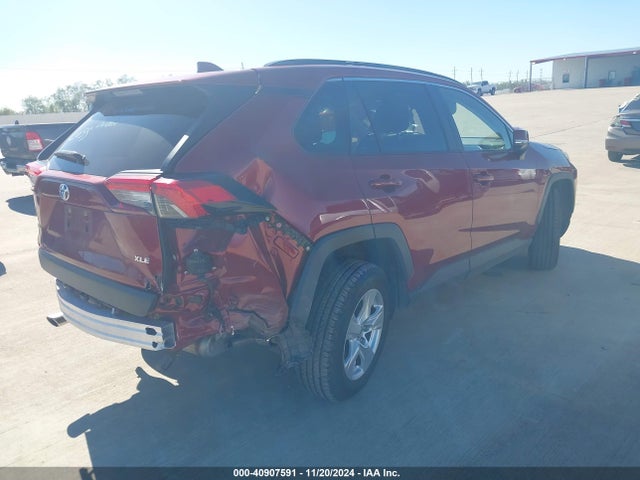 Toyota Rav4 Xle 2019 JTMW1RFV1KD008036 Image 4
