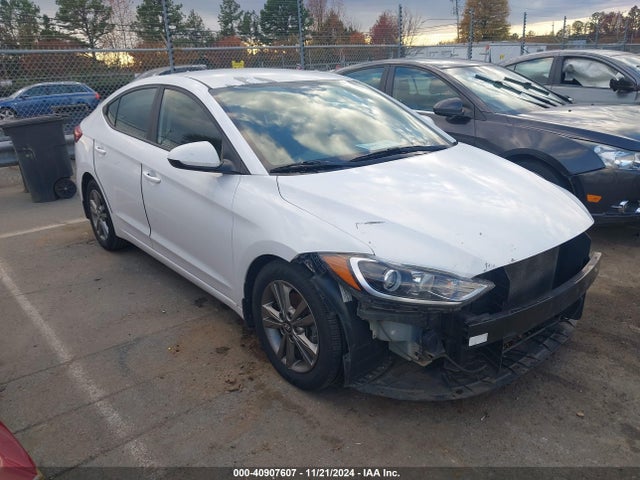 5NPD84LF1JH321888 Hyundai ELANTRA SEL