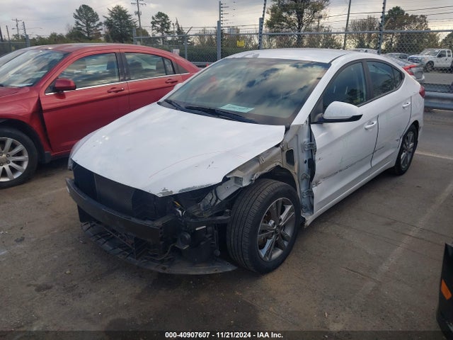 5NPD84LF1JH321888 Hyundai ELANTRA SEL