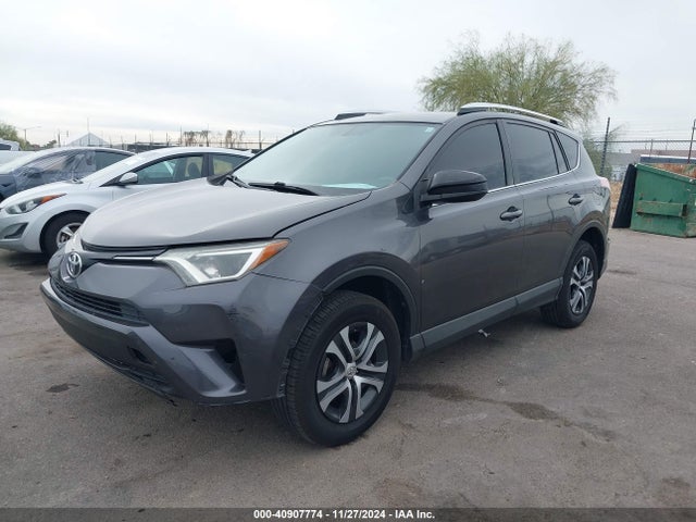 Toyota RAV4 LE 2016 JTMZFREV5GJ090667 Image 2