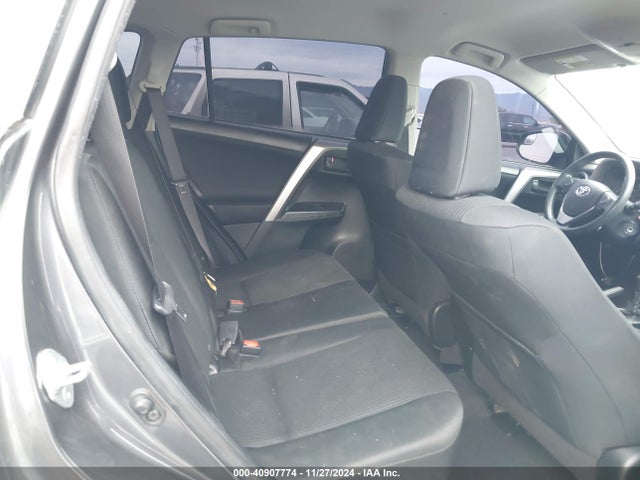 Toyota RAV4 LE 2016 JTMZFREV5GJ090667 Image 8