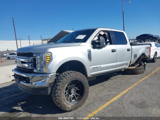 Ford F-250 Xlt 2018 1FT7W2BT4JEB38340 Image 2
