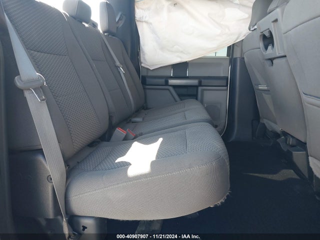 1FT7W2BT4JEB38340 Ford F-250 Xlt