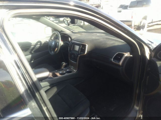 1C4RJFAG6HC706533 Jeep Grand Cherokee Laredo 4x4