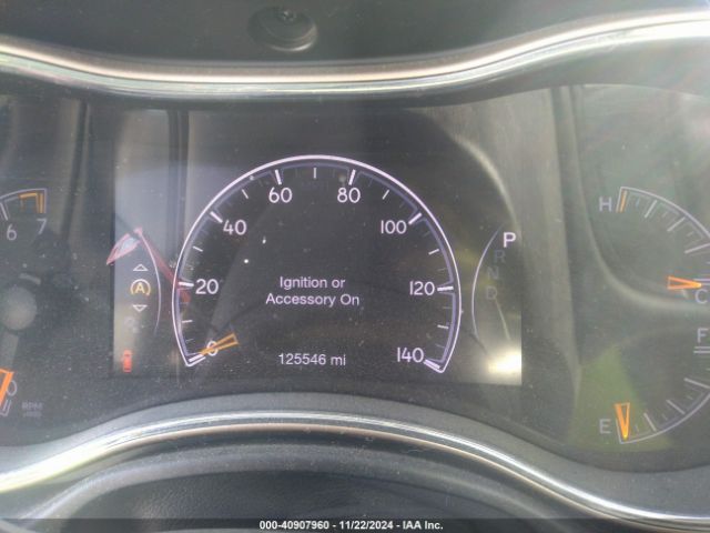 1C4RJFAG6HC706533 Jeep Grand Cherokee Laredo 4x4