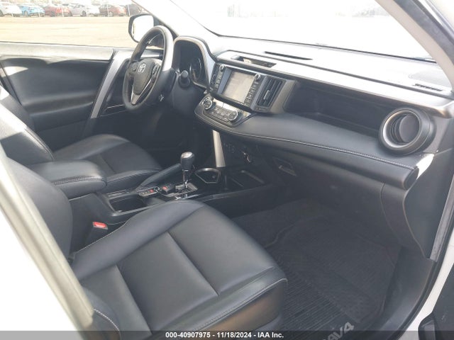 Toyota Rav4 Limited 2018 JTMDFREV5JJ259376 Image 5