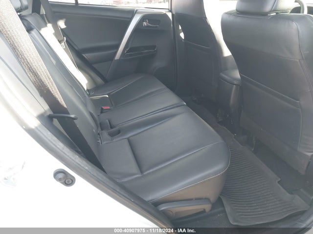 Toyota Rav4 Limited 2018 JTMDFREV5JJ259376 Image 8