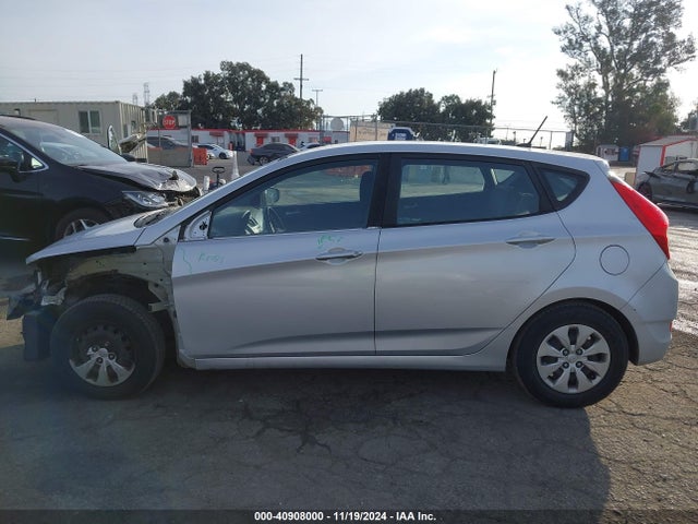 Hyundai ACCENT SE 2017 KMHCT5AE5HU312519 Image 15