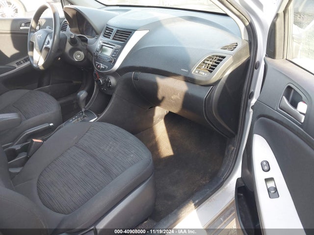 Hyundai ACCENT SE 2017 KMHCT5AE5HU312519 Image 5
