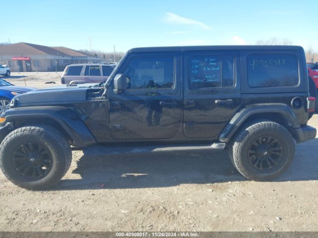 1C4HJXEG9JW216717 Jeep Wrangler Unlimited Sahara 4x4