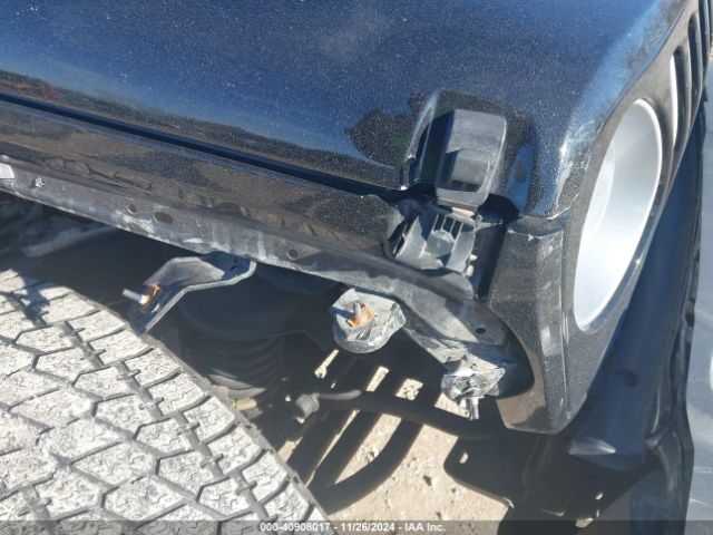 1C4HJXEG9JW216717 Jeep Wrangler Unlimited Sahara 4x4