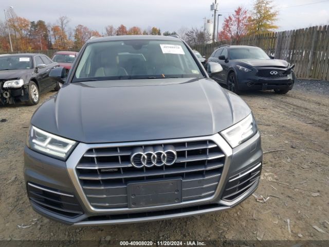 WA1BNBFY2J2028109 Audi Q5 2.0t Premium/2.0t Tech Premium