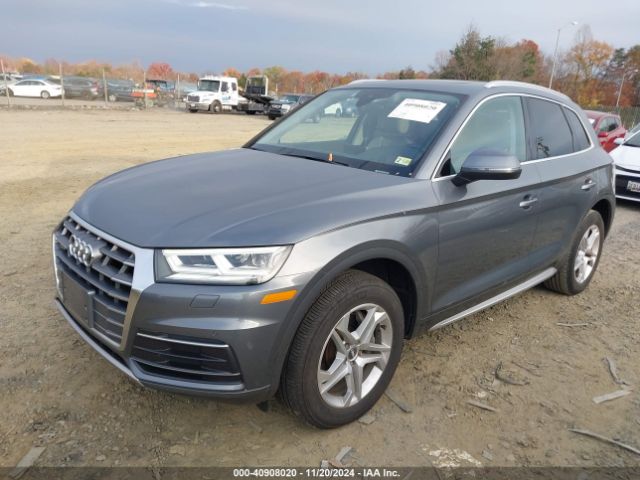 WA1BNBFY2J2028109 Audi Q5 2.0t Premium/2.0t Tech Premium