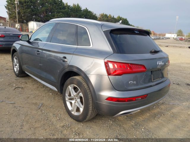 WA1BNBFY2J2028109 Audi Q5 2.0t Premium/2.0t Tech Premium