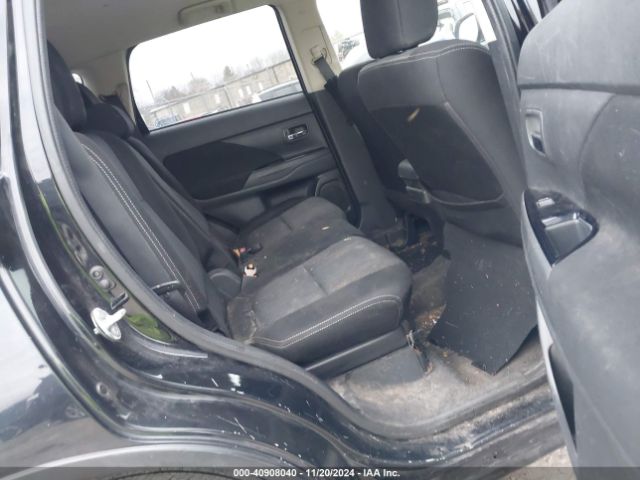 JA4AZ3A35GZ004856 Mitsubishi Outlander Se