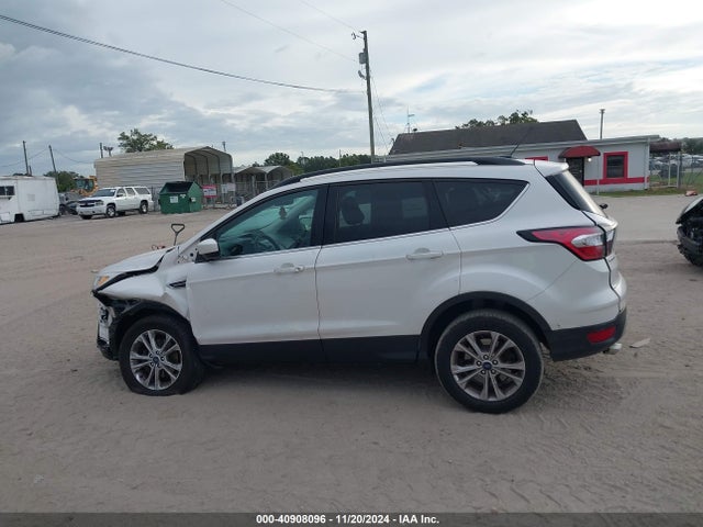 Ford ESCAPE SE 2018 1FMCU0GDXJUC17037 Image 14