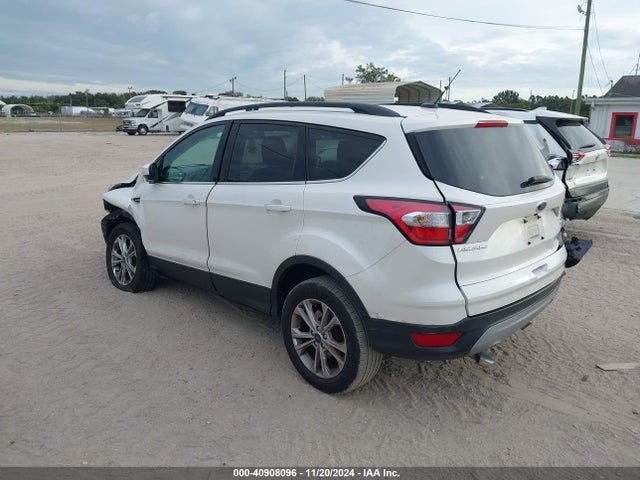 Ford ESCAPE SE 2018 1FMCU0GDXJUC17037 Image 3