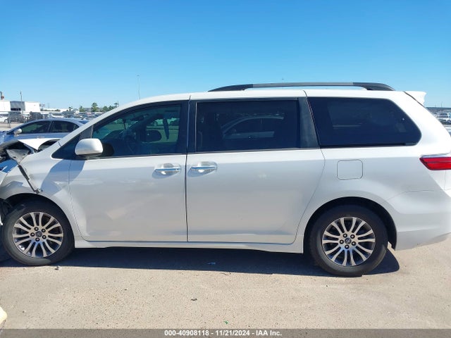 Toyota Sienna Xle 8 Passenger 2018 5TDYZ3DC8JS924098 Image 15