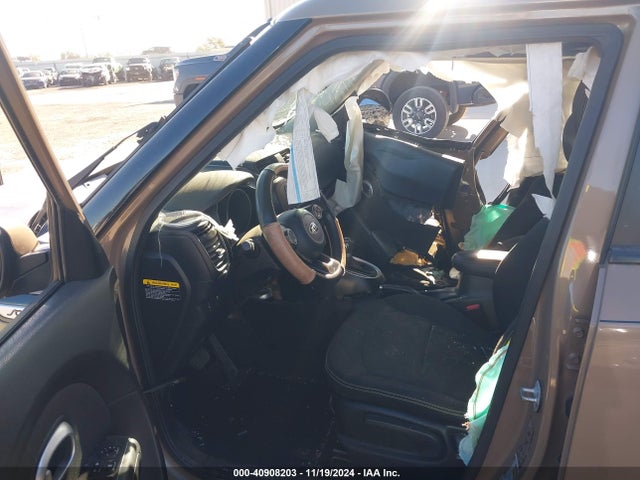 KIA SOUL + 2014 KNDJP3A5XE7026647 Image 5