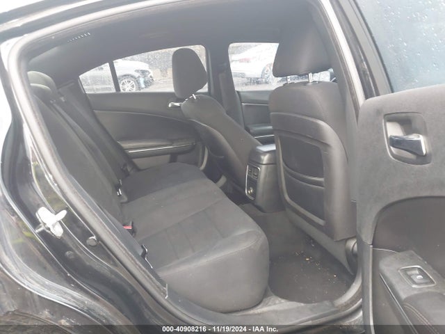 2C3CDXBG4EH210130 Dodge Charger Se