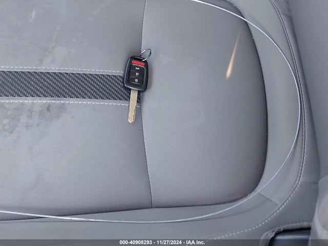 Honda Civic Lx 2018 2HGFC2F59JH606394 Image 11