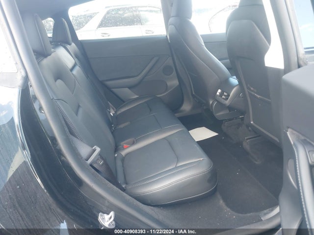 2022 TESLA MODEL Y 7SAYGDEE7NA008549 Photo 7