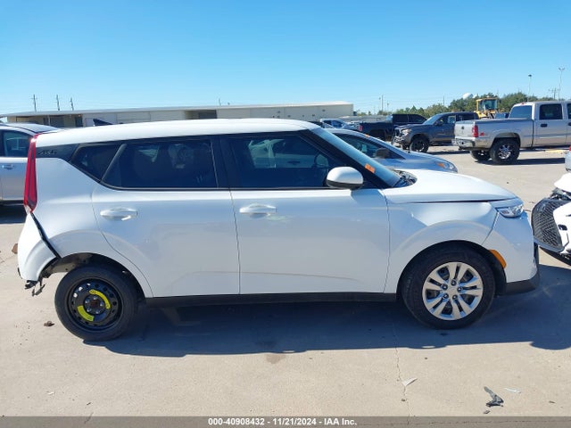 KIA SOUL LX 2021 KNDJ23AU1M7138189 Image 14