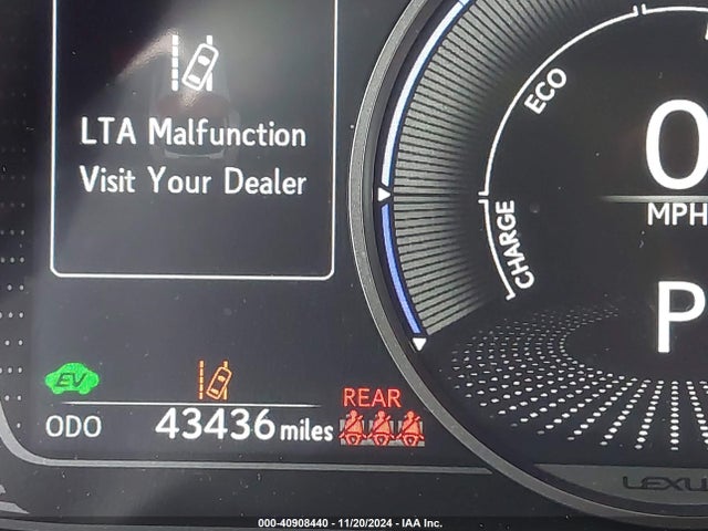Lexus UX 250H 2020 JTHP9JBH6L2023965 Image 16