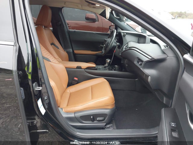 JTHP9JBH6L2023965 Lexus UX 250H