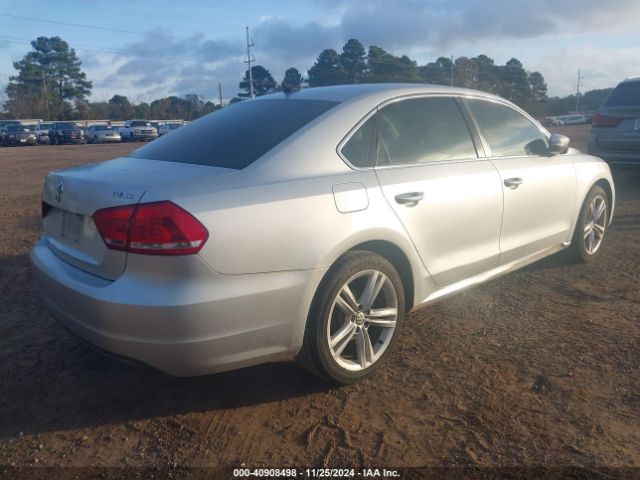 1VWBN7A31EC017372 Volkswagen Passat 2.0l Tdi Se