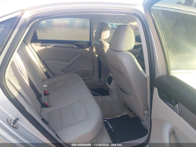 1VWBN7A31EC017372 Volkswagen Passat 2.0l Tdi Se