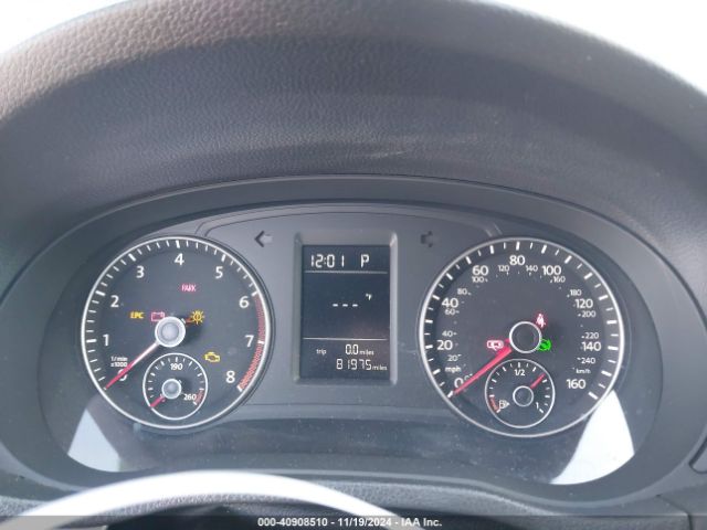 1VWAT7A33EC099574 Volkswagen Passat 1.8t S