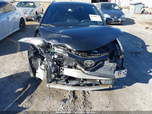 NMTKHMBX2JR010013 Toyota C-HR XLE
