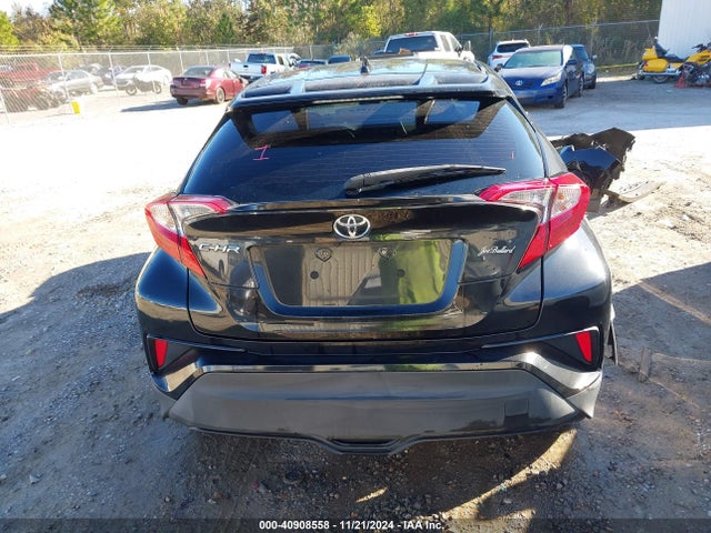 NMTKHMBX2JR010013 Toyota C-HR XLE
