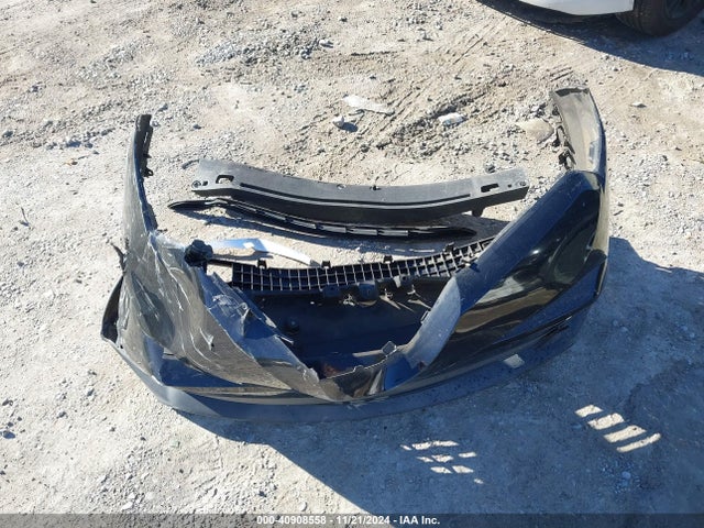 NMTKHMBX2JR010013 Toyota C-HR XLE