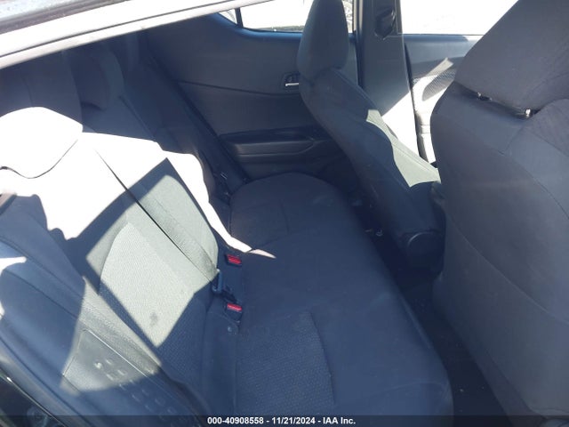 NMTKHMBX2JR010013 Toyota C-HR XLE